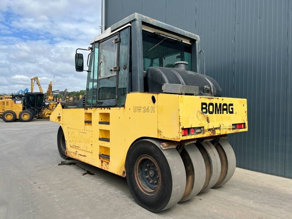 Packer & Walze du type Bomag BW24R, Gebrauchtmaschine en Venlo (Photo 3)