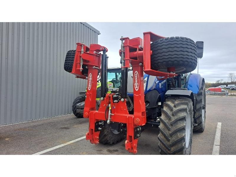 Packer & Walze van het type Bomford ACCESSOIRE, Gebrauchtmaschine in CHAUMONT (Foto 1)