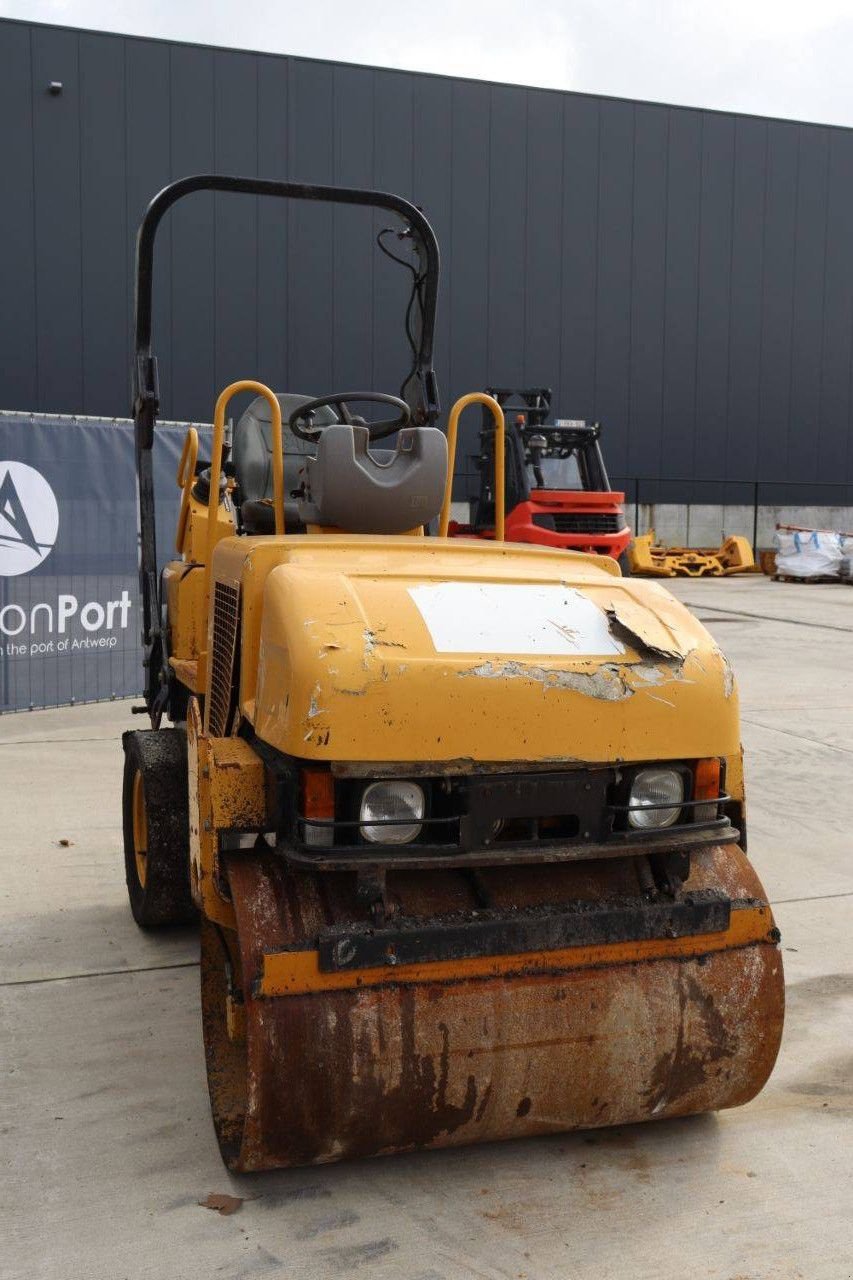 Packer & Walze του τύπου Caterpillar CB-225E, Gebrauchtmaschine σε Antwerpen (Φωτογραφία 8)