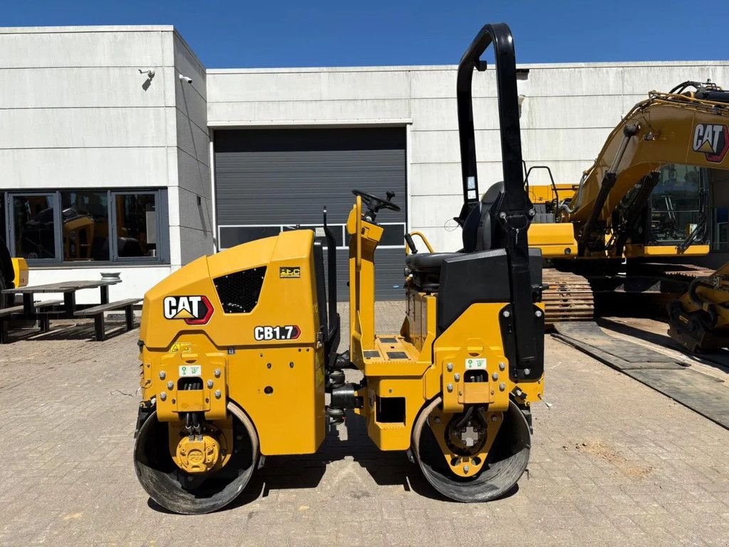 Packer & Walze typu Caterpillar CB1.7, Gebrauchtmaschine v Doetinchem (Obrázek 2)