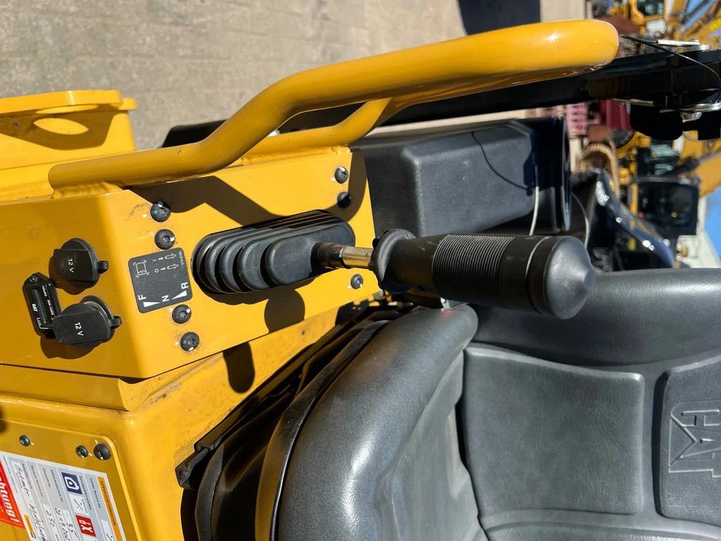 Packer & Walze typu Caterpillar CB1.7, Gebrauchtmaschine v Doetinchem (Obrázek 11)