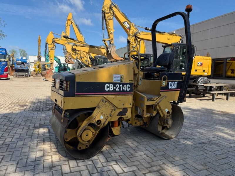 Packer & Walze vrste Caterpillar CB214C, Gebrauchtmaschine v Doetinchem (Slika 1)