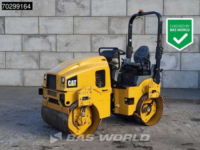 Packer & Walze des Typs Caterpillar CB2.7, Gebrauchtmaschine in Veghel (Bild 1)