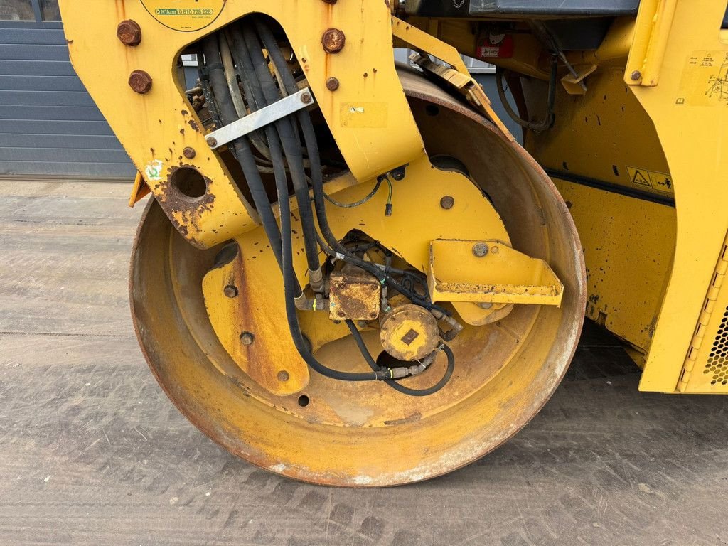 Packer & Walze типа Caterpillar CD54B, Gebrauchtmaschine в Velddriel (Фотография 11)