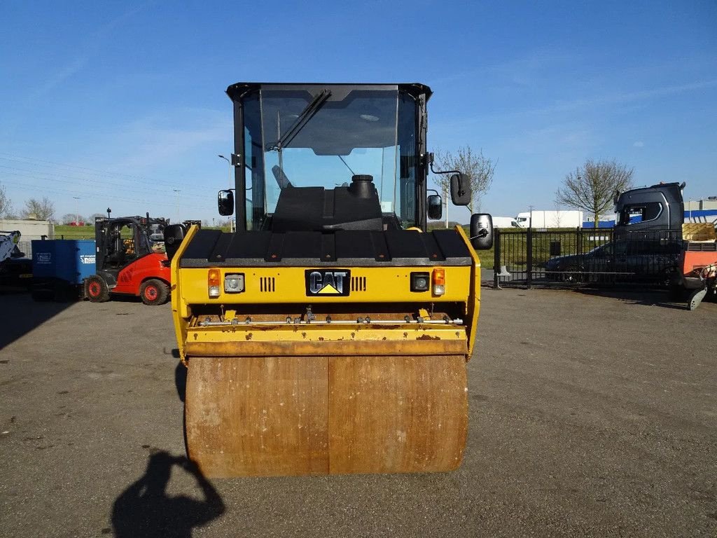 Packer & Walze типа Caterpillar CD54B, Gebrauchtmaschine в Zutphen (Фотография 5)