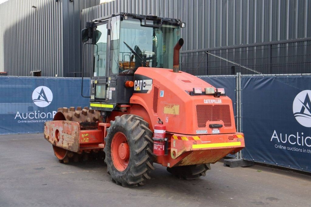 Packer & Walze typu Caterpillar CP44, Gebrauchtmaschine w Antwerpen (Zdjęcie 4)