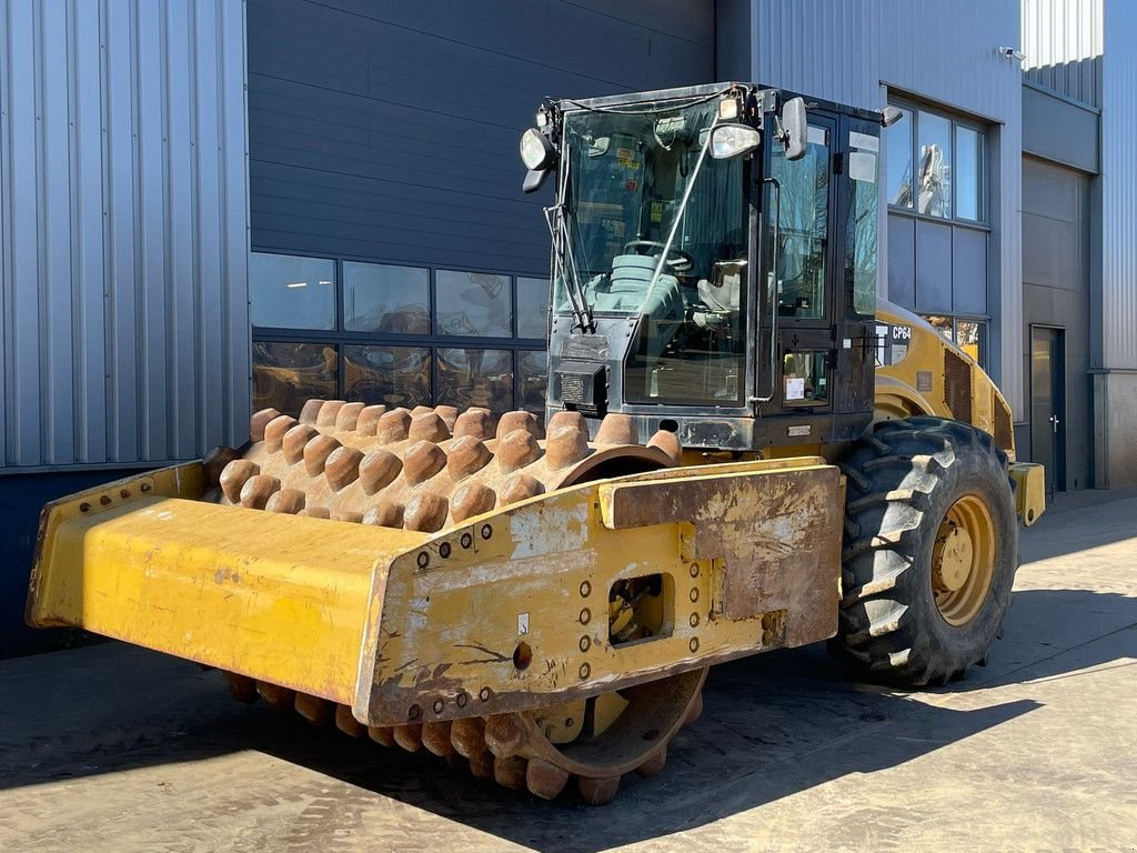 Packer & Walze za tip Caterpillar CP64, Gebrauchtmaschine u Velddriel (Slika 2)