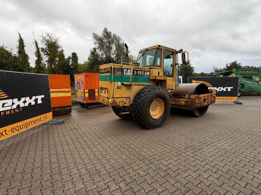 Packer & Walze tipa Caterpillar CS-563 AW, Gebrauchtmaschine u Antwerpen (Slika 2)