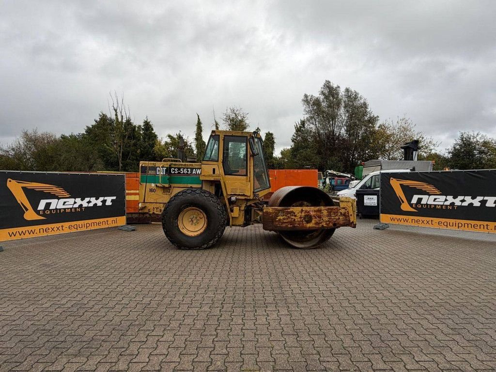 Packer & Walze tipa Caterpillar CS-563 AW, Gebrauchtmaschine u Antwerpen (Slika 1)