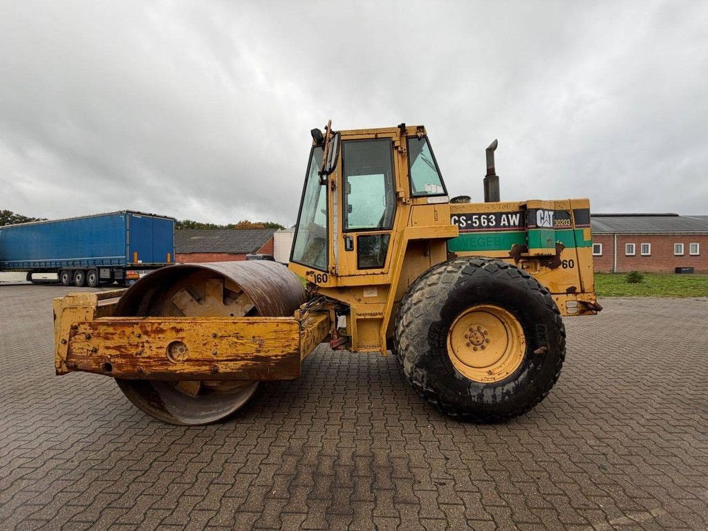 Packer & Walze tipa Caterpillar CS-563 AW, Gebrauchtmaschine u Antwerpen (Slika 4)
