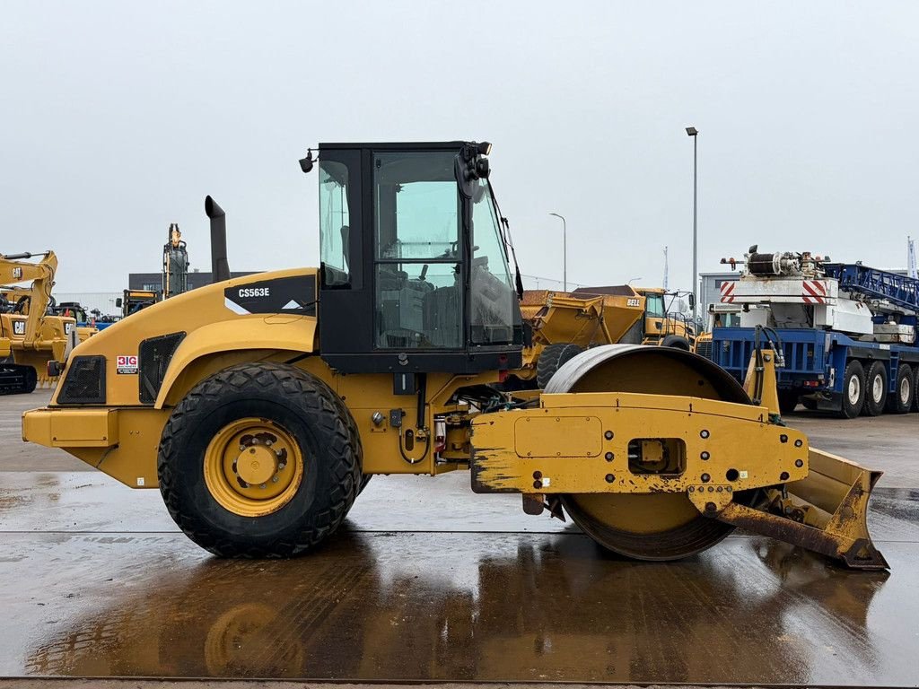 Packer & Walze типа Caterpillar CS563E, Gebrauchtmaschine в Velddriel (Фотография 7)