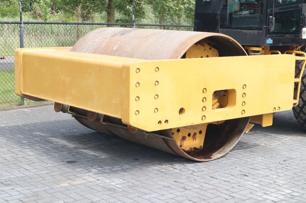 Packer & Walze of the type Caterpillar CS78B TRIMBLE GPS GOOD CONDITION, Gebrauchtmaschine in Marknesse (Picture 8)