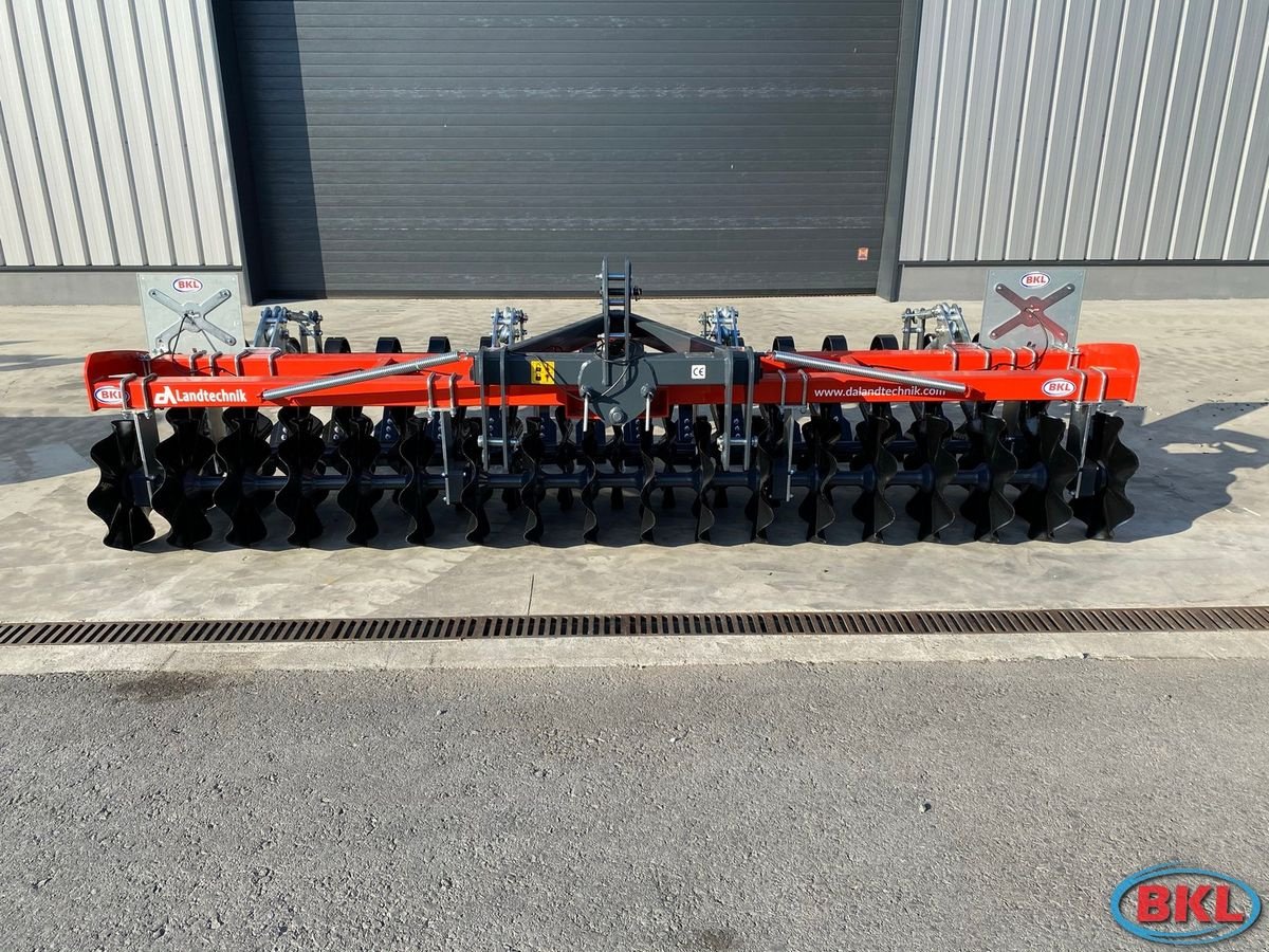 Packer & Walze des Typs DA Landtechnik Dragon 400 Frontpacker, Neumaschine in Rovisce (Bild 6)