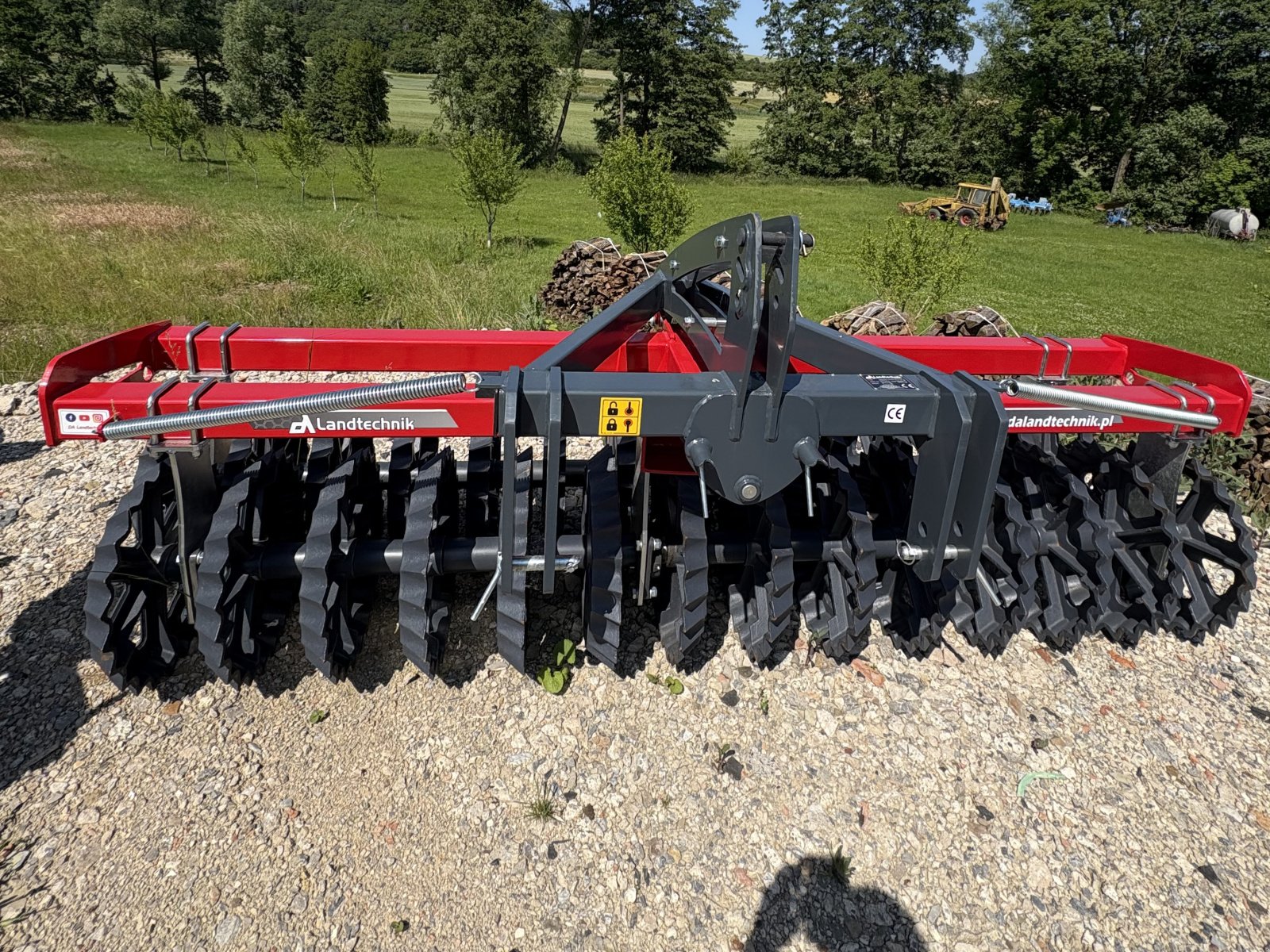 Packer & Walze des Typs DA Landtechnik Dragon Front 300 Prisma DUO, Neumaschine in Oberscheinfeld (Bild 1)