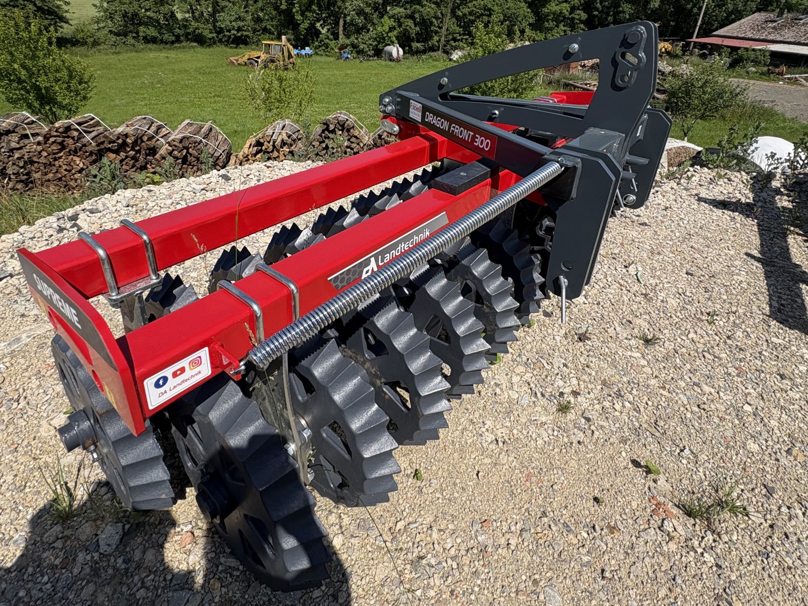 Packer & Walze des Typs DA Landtechnik Dragon Front 300 Prisma DUO, Neumaschine in Oberscheinfeld (Bild 3)