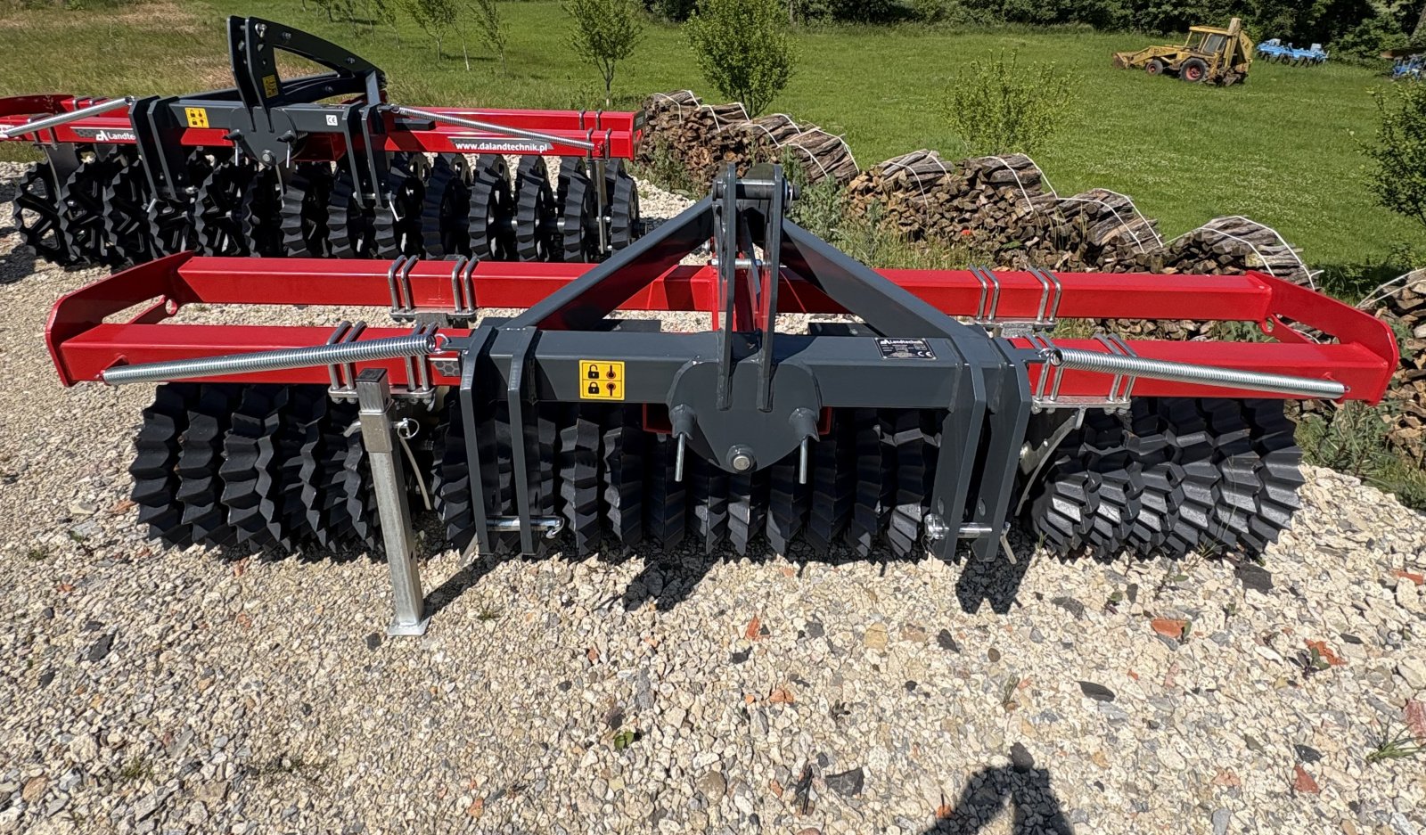 Packer & Walze des Typs DA Landtechnik Dragon Front 300 Prisma, Neumaschine in Oberscheinfeld (Bild 1)