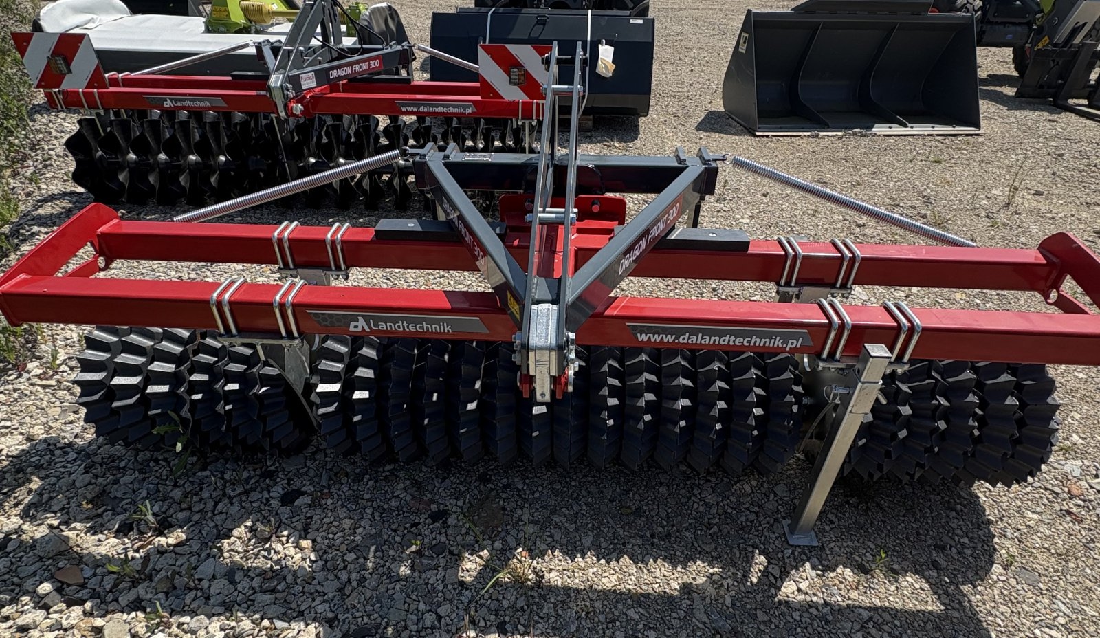 Packer & Walze des Typs DA Landtechnik Dragon Front 300 Prisma, Neumaschine in Oberscheinfeld (Bild 3)