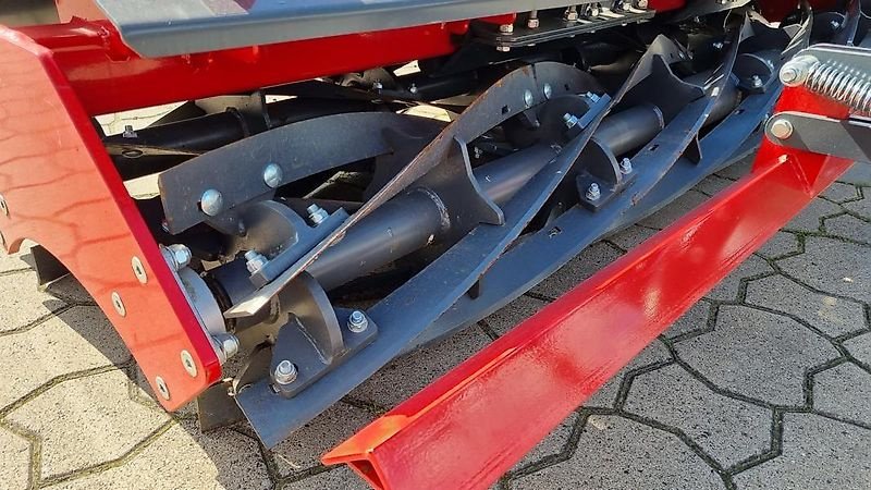 Packer & Walze des Typs DA Landtechnik Katana Cut 300 Messerwalze, Neumaschine in Stemwede (Bild 7)