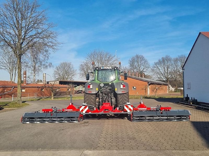 Packer & Walze tipa DA Landtechnik Katana Cut Hydro 900 Butterfly Messerwalze, Neumaschine u Stemwede (Slika 9)