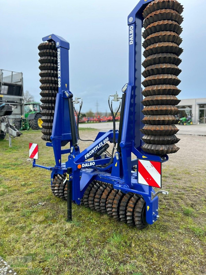 Packer & Walze za tip Dalbo FrontFlex 600, Gebrauchtmaschine u Barsinghausen OT Groß Munzel (Slika 1)