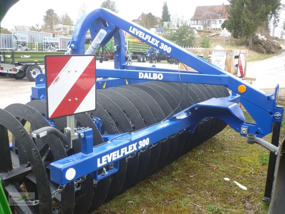Packer & Walze des Typs Dalbo Levelflex 300, Neumaschine in Pegnitz-Bronn (Bild 3)