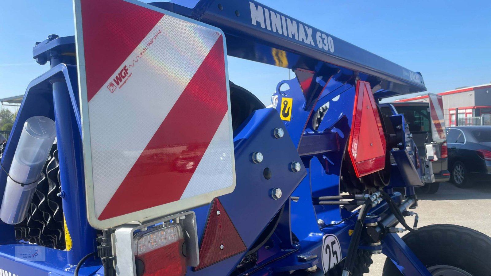 Packer & Walze des Typs Dalbo Minimax 630, Neumaschine in Mahlberg-Orschweier (Bild 4)