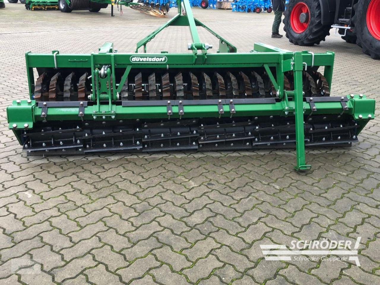 Packer & Walze des Typs Düvelsdorf 3,00 M MIT MESSERWALZE, Neumaschine in Ahlerstedt (Bild 7)