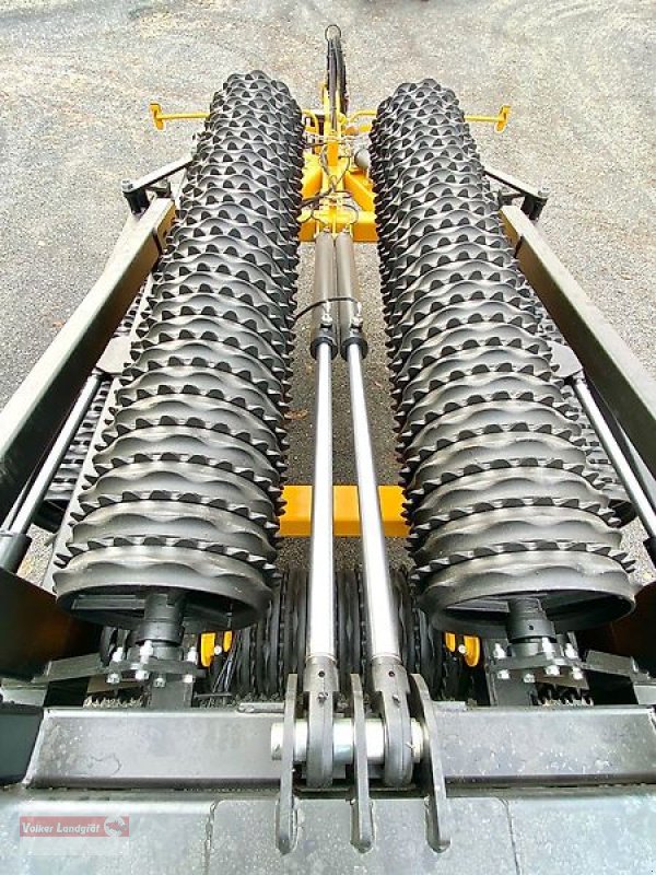 Packer & Walze del tipo Expom Maximus 12,3 m Cambridgewalze 530 mm Ringe, Neumaschine In Ostheim/Rhön (Immagine 9)