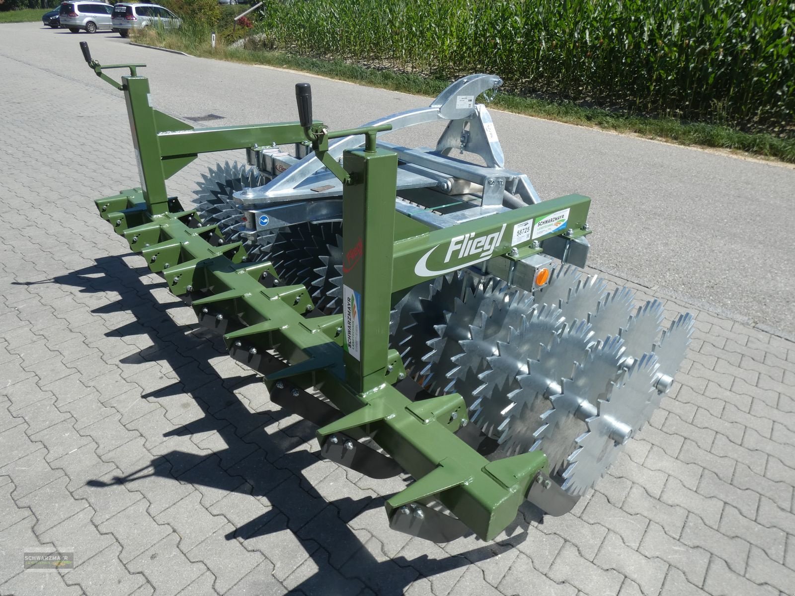 Packer & Walze des Typs Fliegl AgroCenter Profiwalze 3000/Messervoregge, Neumaschine in Gampern (Bild 5)