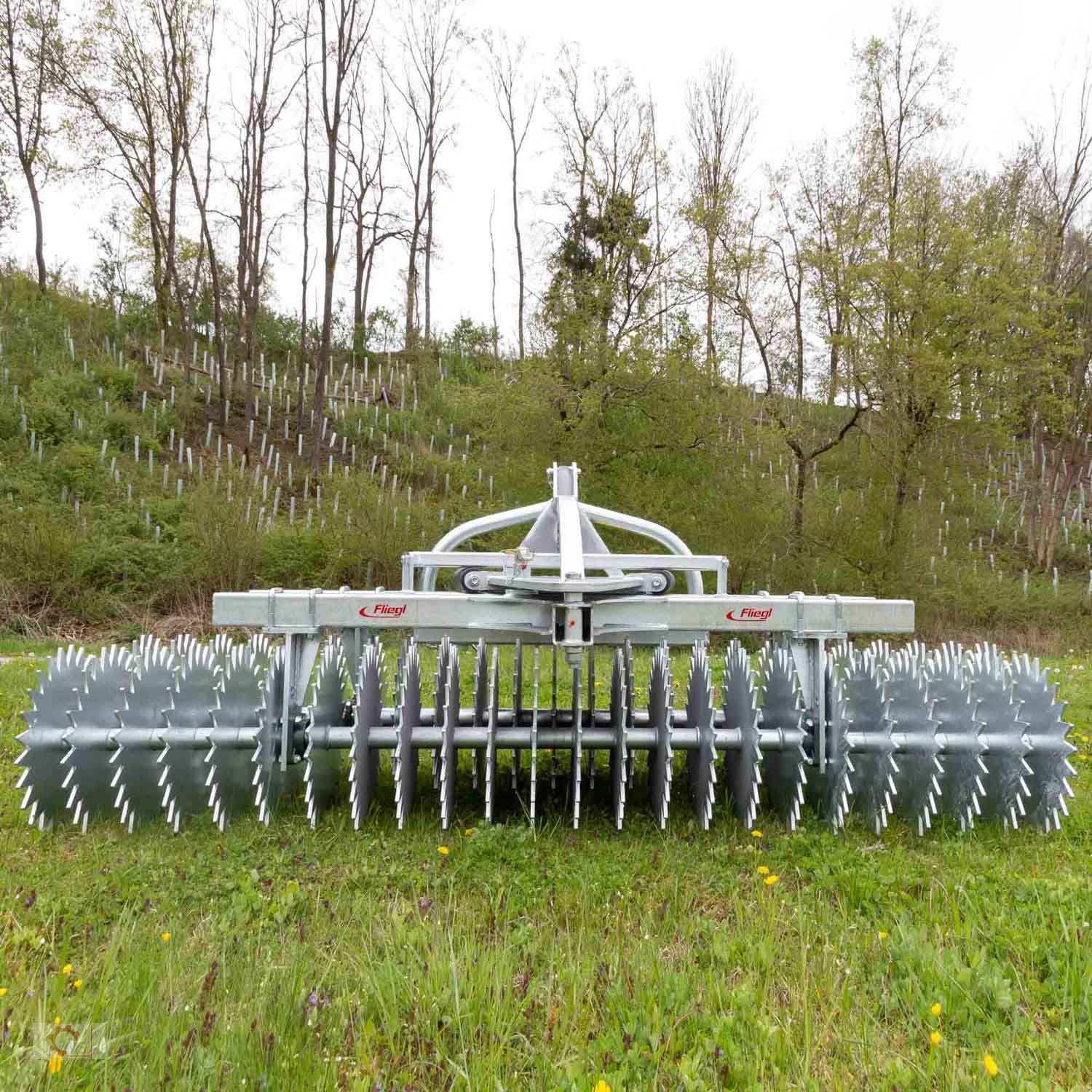 Packer & Walze a típus Fliegl Profiwalze 3,0m Frontpacker Lenkbock, Neumaschine ekkor: Tiefenbach (Kép 11)