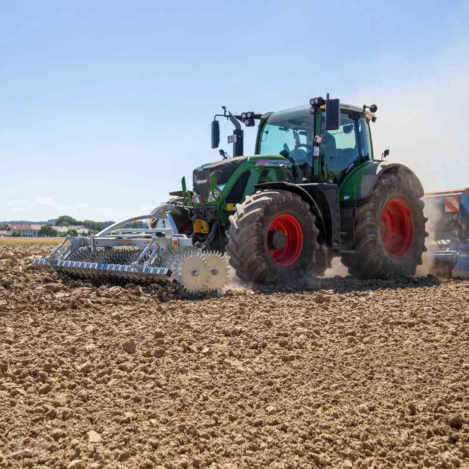 Packer & Walze a típus Fliegl Profiwalze 3,0m Frontpacker Lenkbock, Neumaschine ekkor: Tiefenbach (Kép 12)