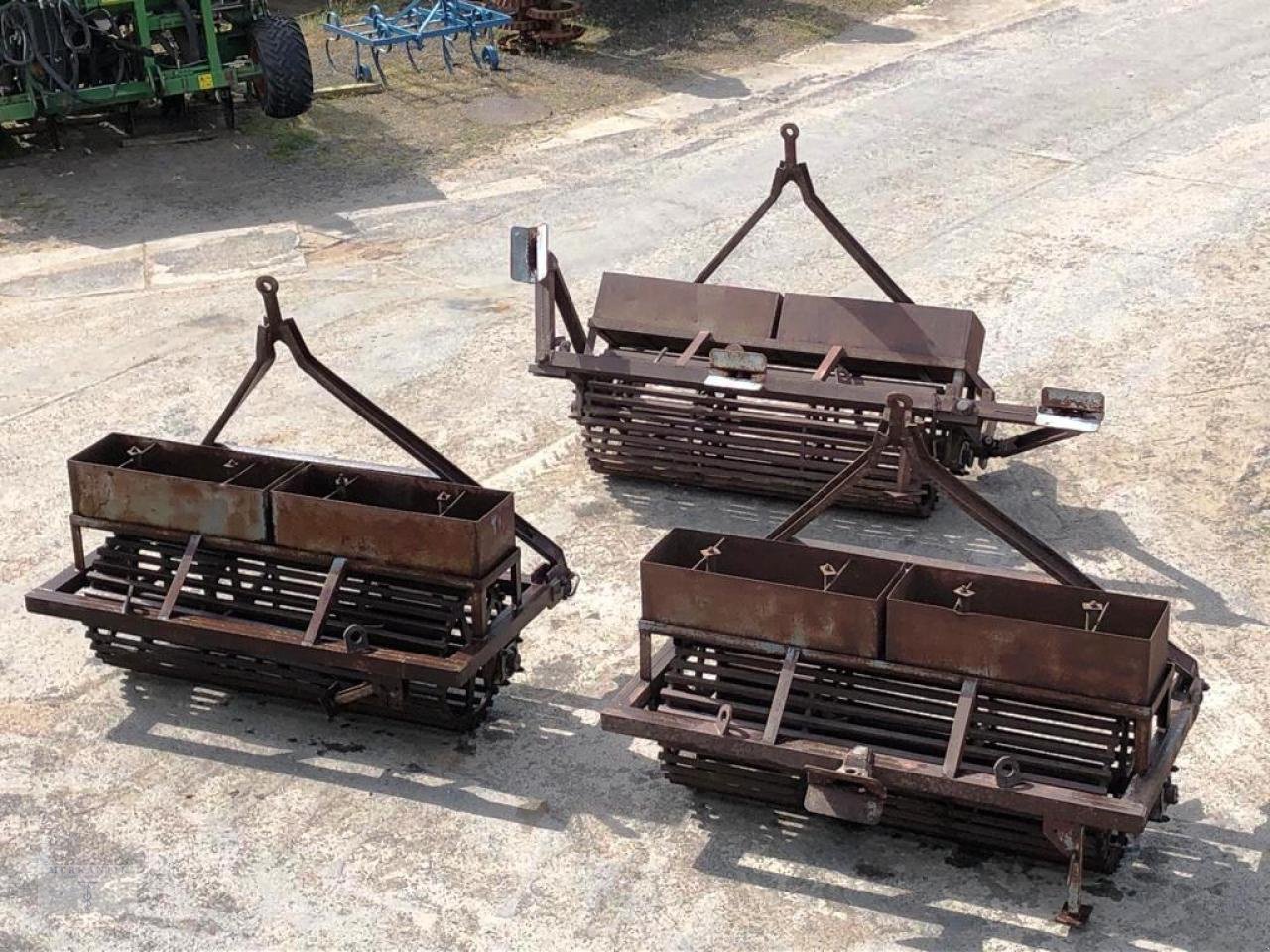 Packer & Walze des Typs Fortschritt Klutenwalzen 3er Zug Gitterwalzen, Gebrauchtmaschine in Pragsdorf (Bild 2)