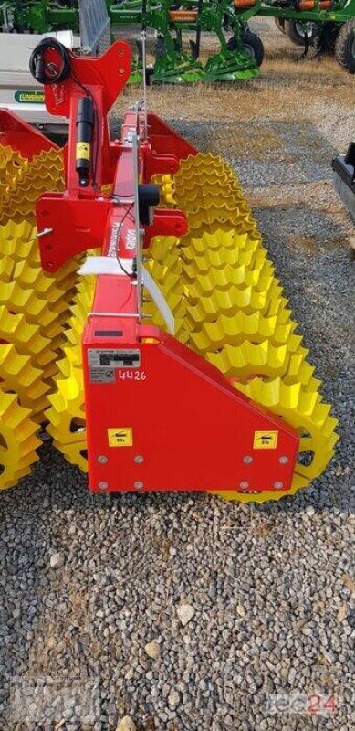 Packer & Walze des Typs Güttler Duplex 30-56, Neumaschine in Wegberg (Bild 2)