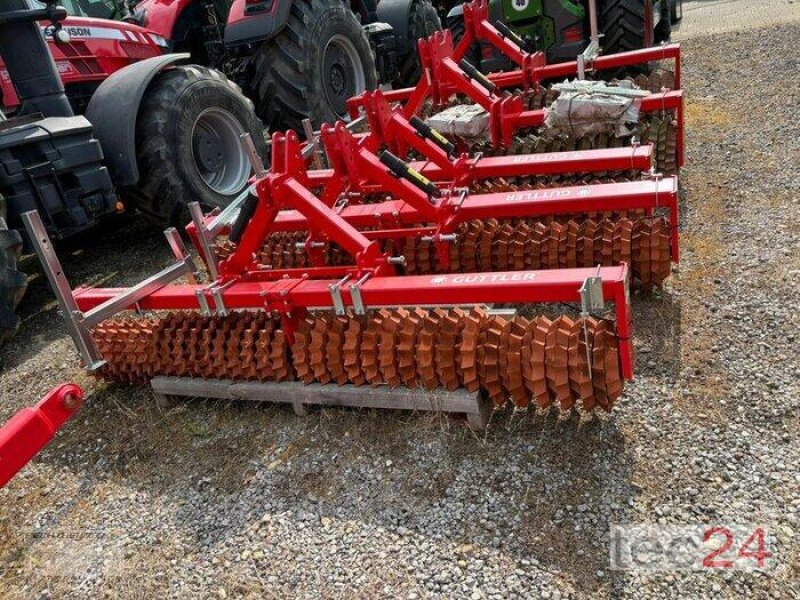 Packer & Walze des Typs Güttler Mediana 30, Neumaschine in Wegberg (Bild 2)