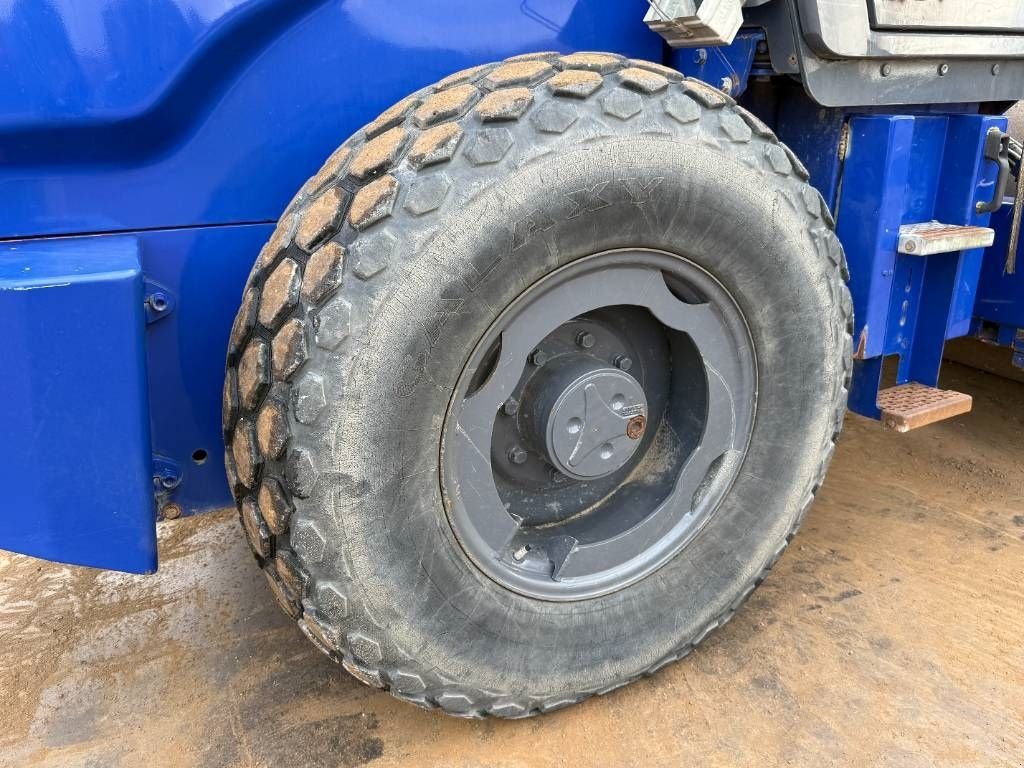 Packer & Walze van het type Hamm 3307 - Good Working Condition / Deutz Engine, Gebrauchtmaschine in Veldhoven (Foto 11)