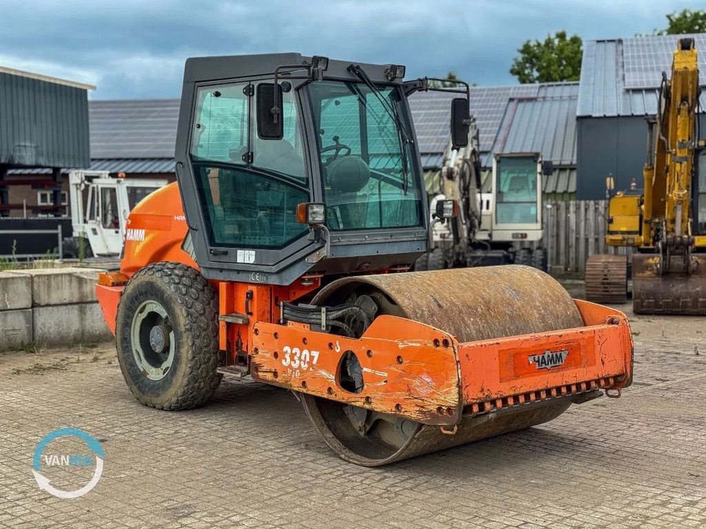 Packer & Walze типа Hamm 3307HT VIO, Gebrauchtmaschine в Oost West en Middelbeers (Фотография 4)