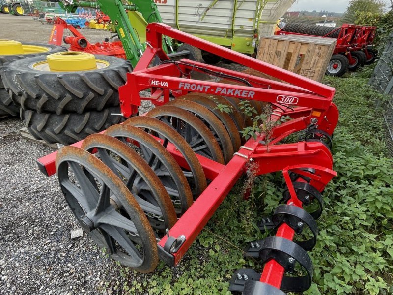 Packer & Walze des Typs HE-VA Front-Pakker 300, Gebrauchtmaschine in Ringsheim (Bild 2)
