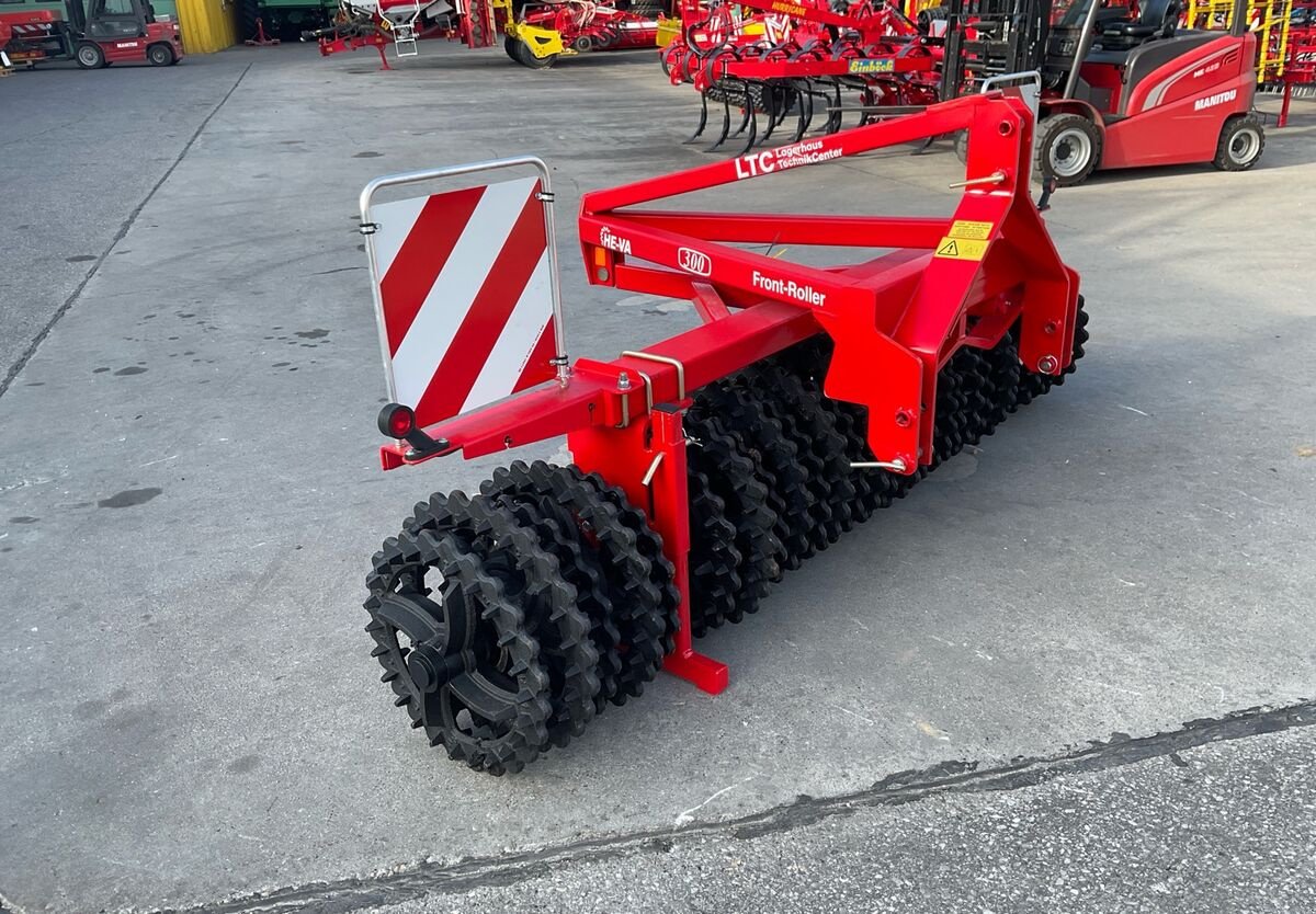 Packer & Walze of the type HE-VA Front-Roller 3 m Cross-Kill 550-600 mm, Neumaschine in Zwettl (Picture 4)