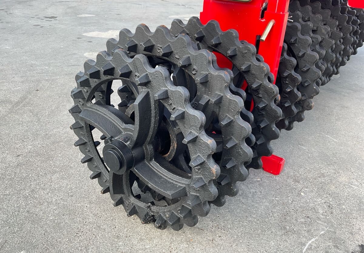 Packer & Walze of the type HE-VA Front-Roller 3 m Cross-Kill 550-600 mm, Neumaschine in Zwettl (Picture 10)