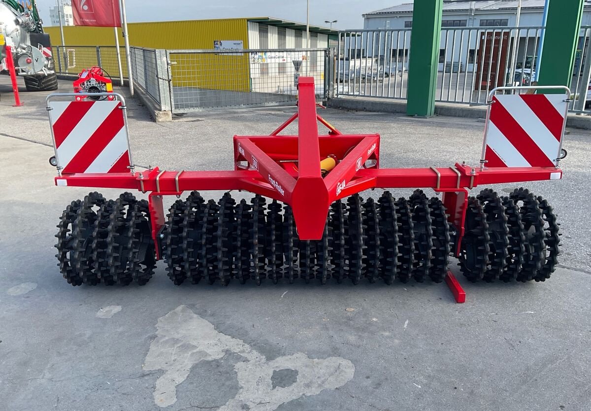 Packer & Walze des Typs HE-VA Front-Roller 3 m Cross-Kill 550-600 mm, Neumaschine in Zwettl (Bild 5)