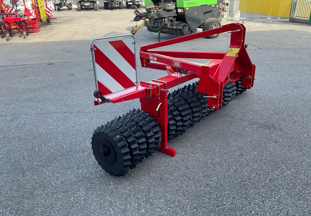 Packer & Walze Türe ait HE-VA Front-Roller 3 m Sternring 450-500, Neumaschine içinde Zwettl (resim 4)