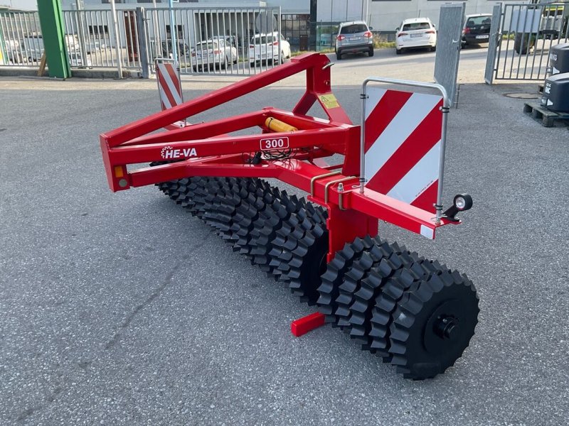 Packer & Walze del tipo HE-VA Front-Roller 3 m Sternring 450-500, Neumaschine In Zwettl (Immagine 1)