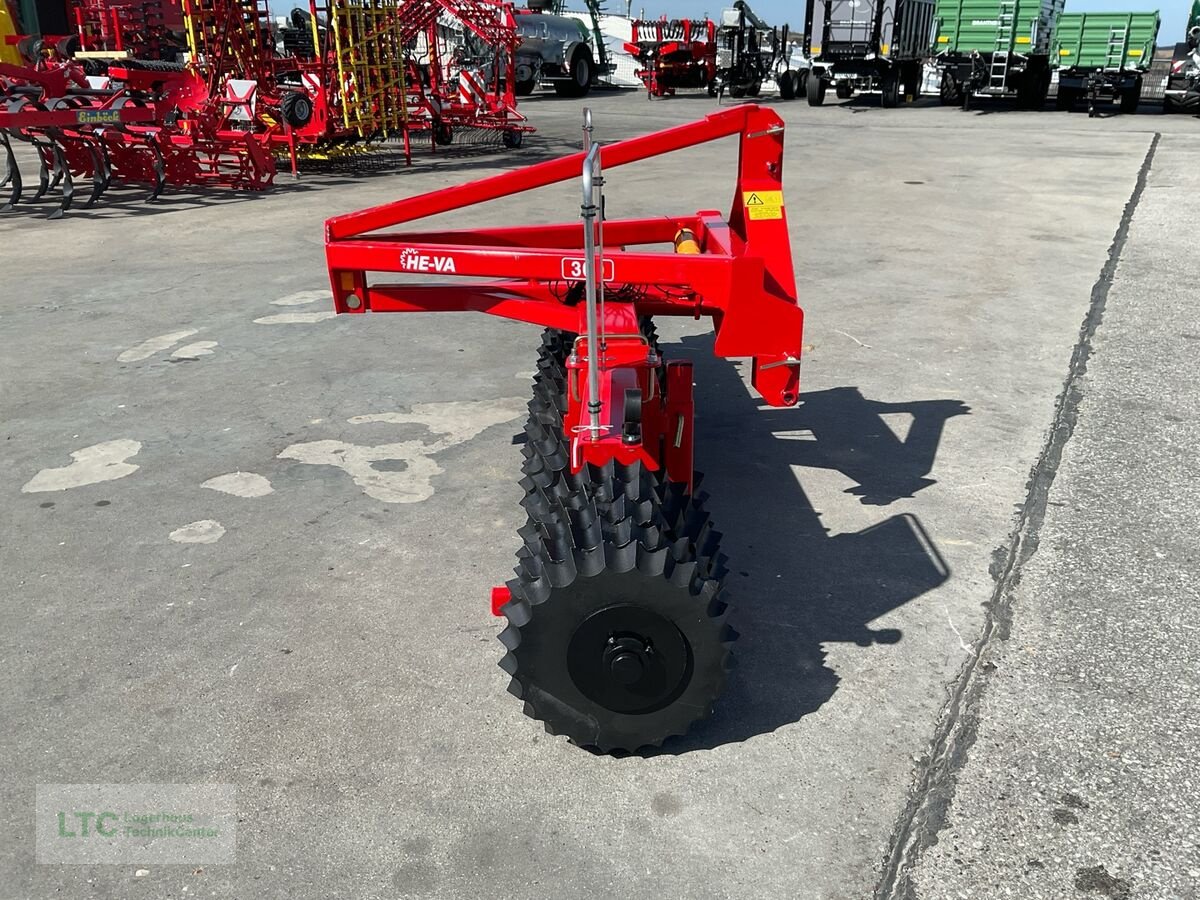 Packer & Walze des Typs HE-VA Frontroller 300, Neumaschine in Korneuburg (Bild 8)