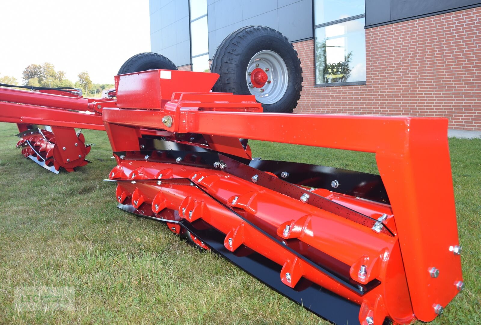 Packer & Walze des Typs HE-VA Messerwalze HE-VA, Neumaschine in Korneuburg (Bild 3)