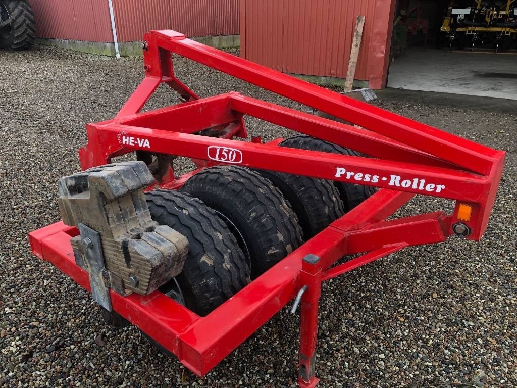 Packer & Walze Türe ait HE-VA Press-Roller 150, Gebrauchtmaschine içinde Mern (resim 2)