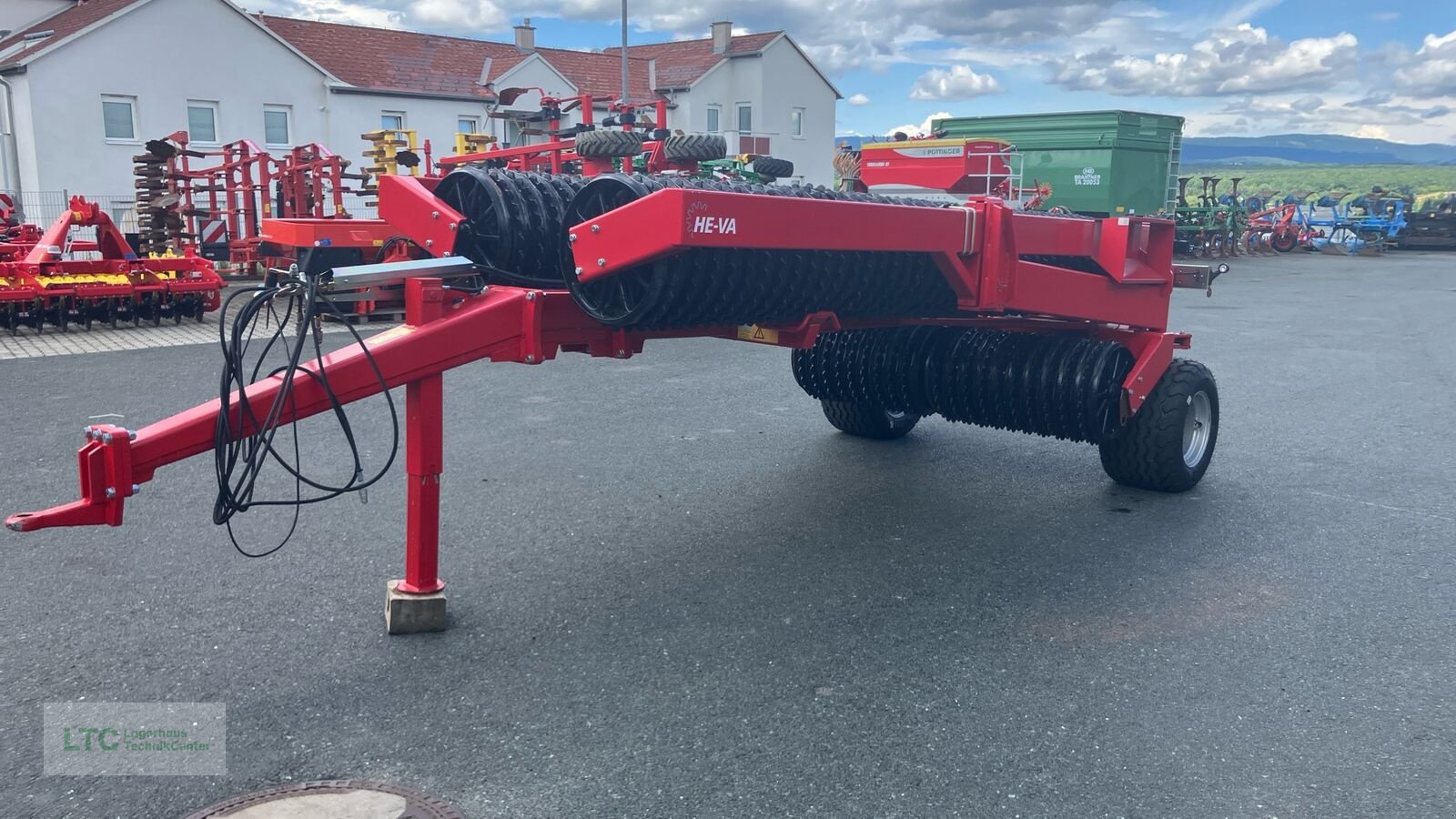 Packer & Walze of the type HE-VA Tip Roller 10,20, Neumaschine in Großpetersdorf (Picture 1)