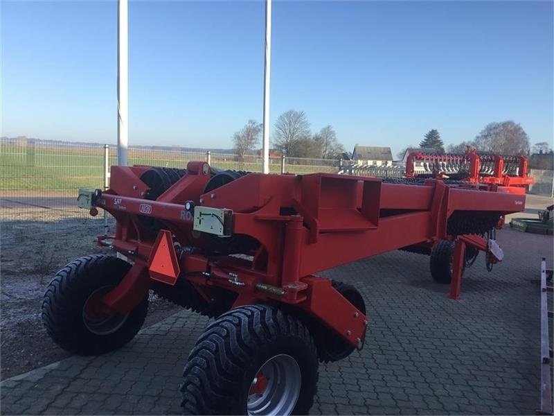 Packer & Walze от тип HE-VA Tip - Roller 1020 Cambridge forskelligt udstyr, Gebrauchtmaschine в Mern (Снимка 2)