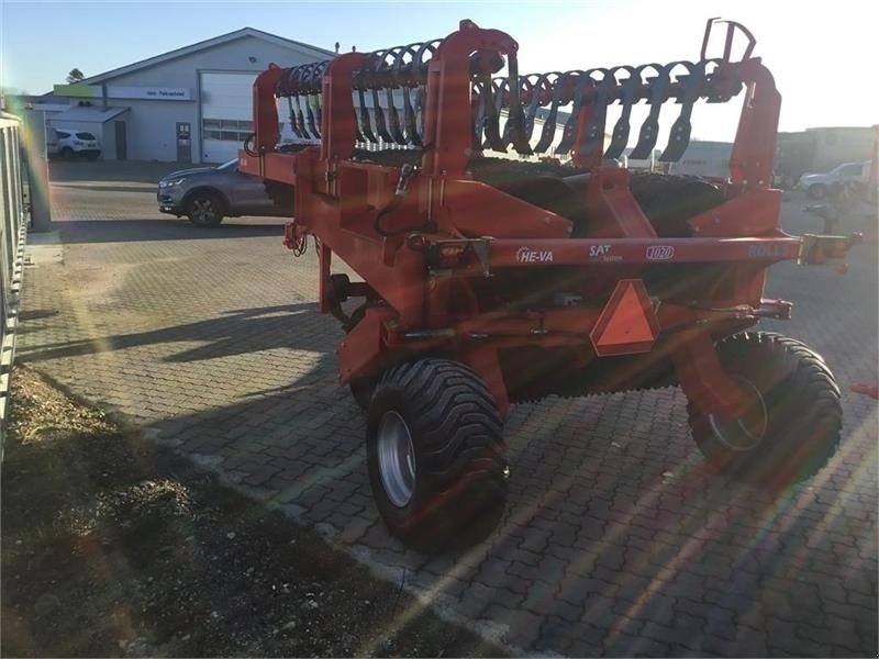 Packer & Walze от тип HE-VA Tip - Roller 1020 Cambridge forskelligt udstyr, Gebrauchtmaschine в Mern (Снимка 5)