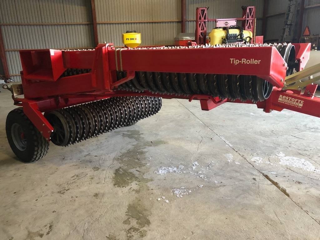 Packer & Walze Türe ait HE-VA Tip-Roller 8.2, Gebrauchtmaschine içinde Mern (resim 2)