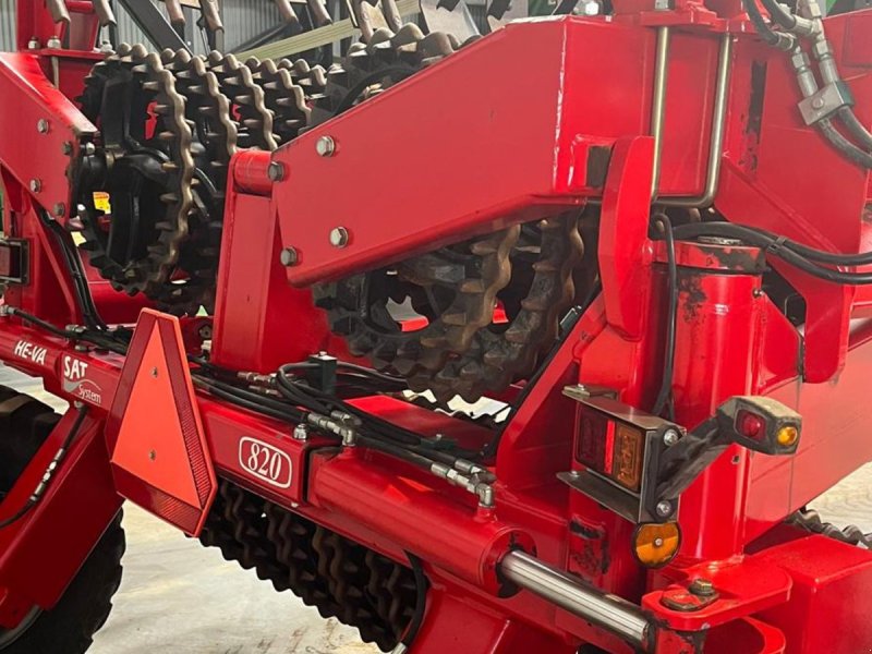 Packer & Walze типа HE-VA TIP ROLLER 820 Spring-Board + Hydr. Bremser, Gebrauchtmaschine в Borre (Фотография 1)